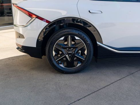 New 2026 Kia EV6 Wind AWD/4WD image 33