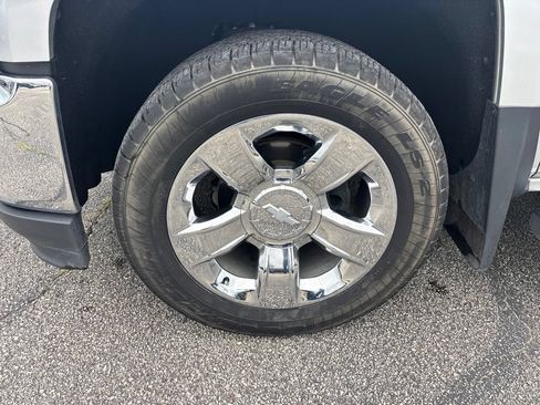 Used 2017 Chevrolet Silverado 1500 LTZ w/ Sport Package AWD/4WD image 15
