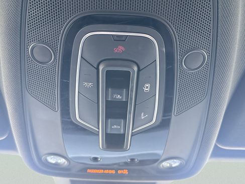 Used 2019 Audi Q8 Premium Plus w/ Premium Plus image 64