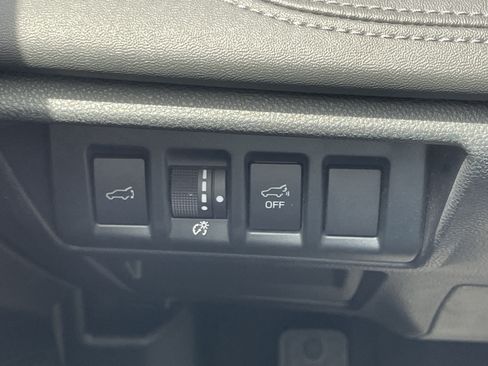 Used 2021 Subaru Outback Touring w/ Popular Package #2 AWD/4WD image 32