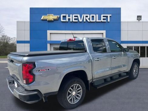 Used 2025 Chevrolet Colorado LT AWD/4WD image 7