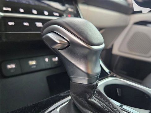 Used 2024 Kia Carnival SX image 13