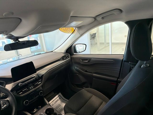 Used 2023 Ford Escape Active AWD/4WD image 30