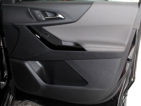 New 2026 Chevrolet Equinox LT w/ Convenience Package II image 21