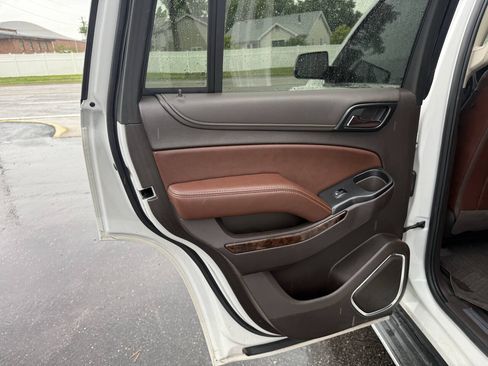 Used 2017 Chevrolet Tahoe Premier AWD/4WD image 15