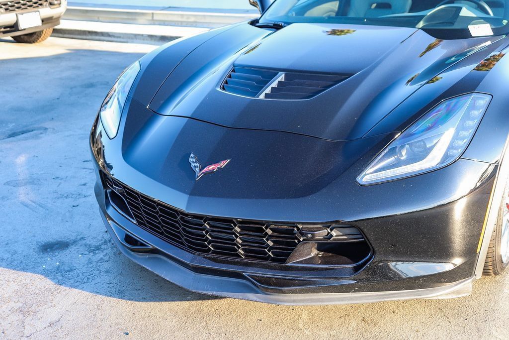 Used 2019 Chevrolet Corvette Z06 RWD image 6