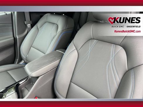 New 2026 Buick Envista Sport Touring w/ Convenience I Package FWD image 21