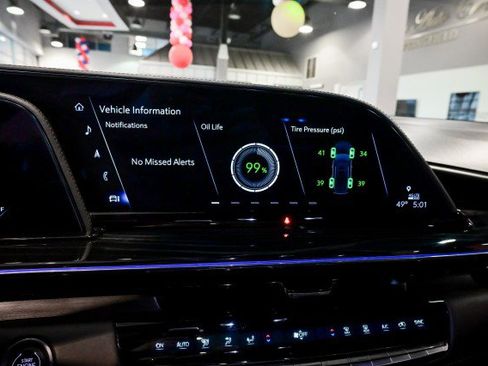 Used 2023 Cadillac Escalade V w/ LPO, ONYX Package image 45