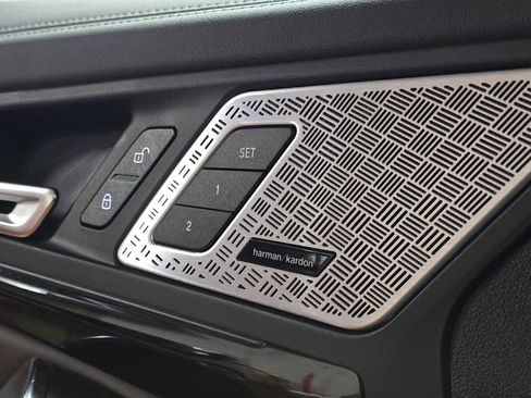 Used 2025 BMW X1 xDrive28i w/ Premium Package image 23