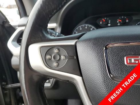 Used 2017 GMC Acadia SLE image 12