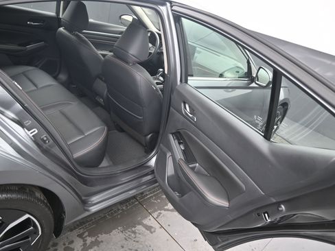 Certified 2023 Nissan Altima 2.5 SR w/ SR Premium Package image 10