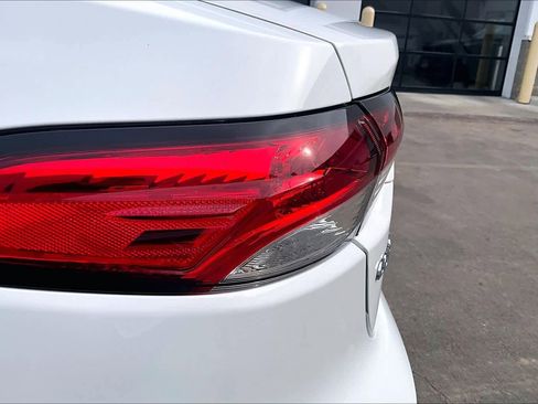 Used 2025 Toyota Corolla LE image 26