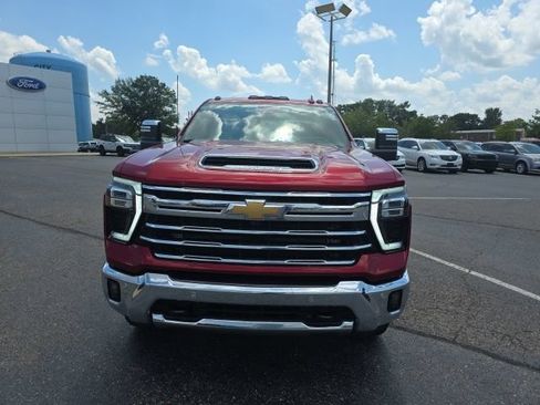 Used 2025 Chevrolet Silverado 2500 LTZ w/ LTZ Premium Package AWD/4WD image 8