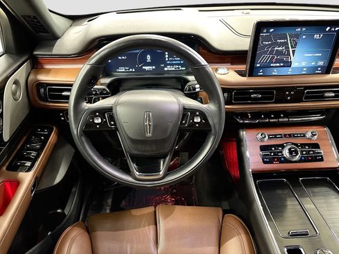 Used 2023 Lincoln Aviator Grand Touring w/ Equipment Group 301A AWD/4WD image 23