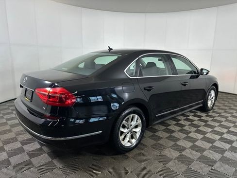 Used 2016 Volkswagen Passat 1.8T S image 3
