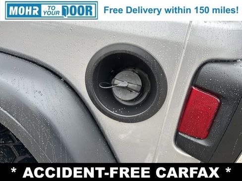 Used 2018 Jeep Wrangler Unlimited Sport S image 35