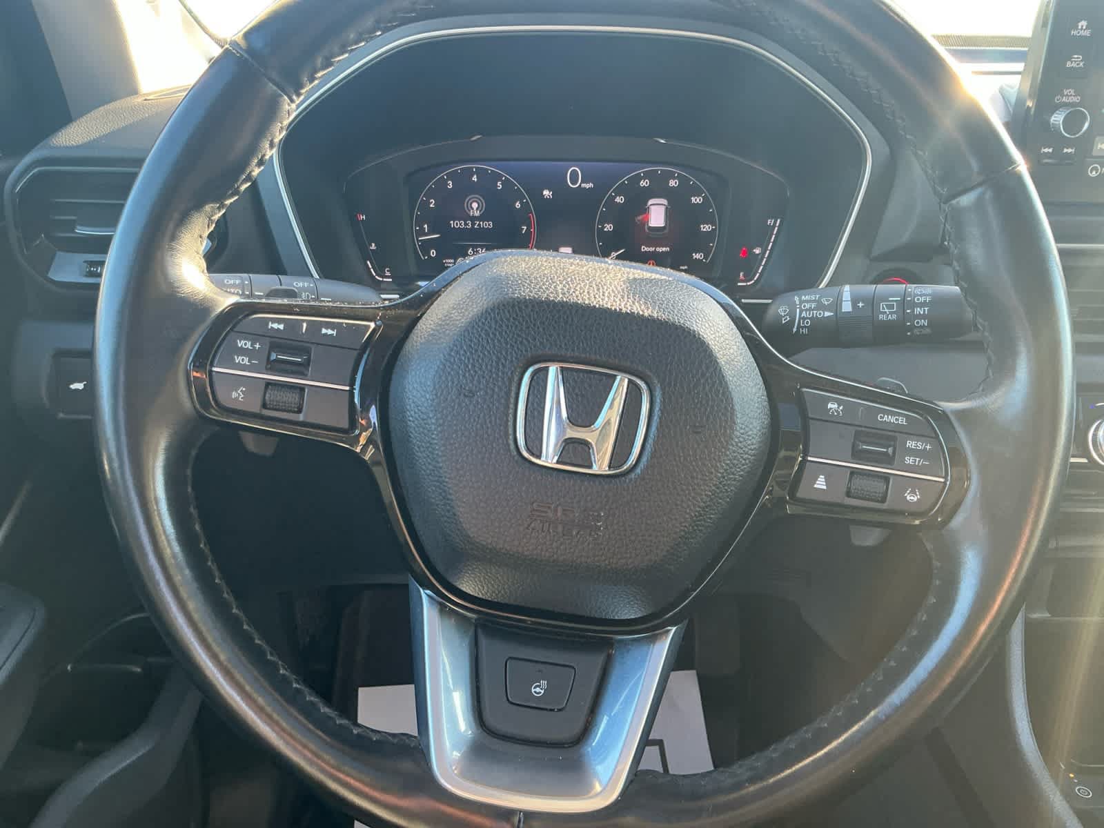 Used 2023 Honda Pilot Elite image 12