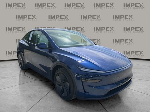 Used 2026 Tesla Model Y Long Range image 7