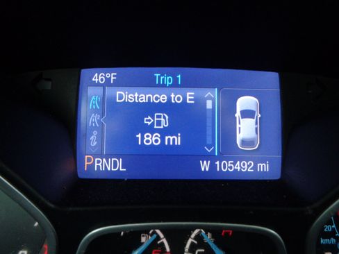 Used 2014 Ford Focus SE w/ SE Winter Package image 17