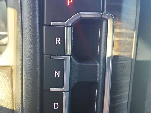 Certified 2022 GMC Yukon Denali image 19