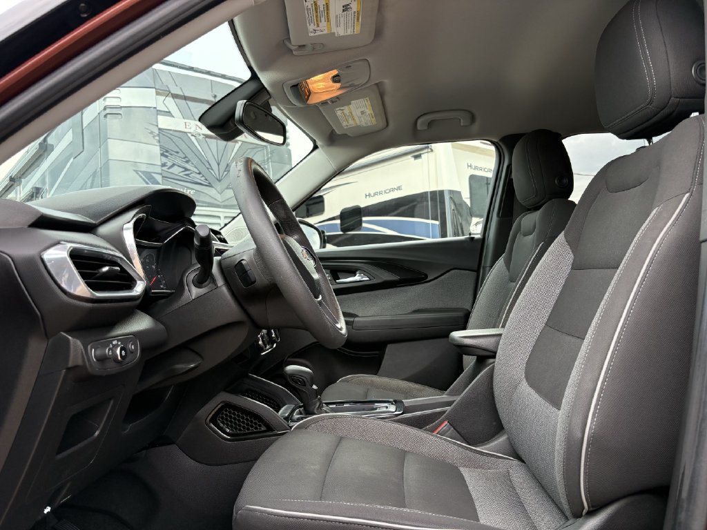 Used 2021 Chevrolet TrailBlazer LT w/ Convenience Package FWD image 13