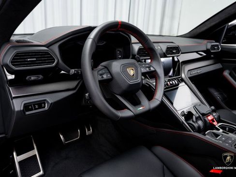 Used 2024 Lamborghini Urus S image 30