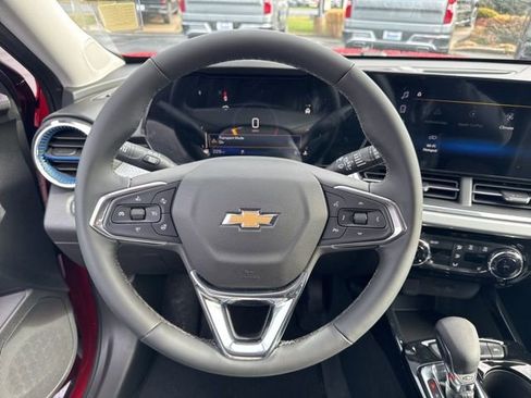 New 2026 Chevrolet Trax LT w/ Driver Confidence Package FWD image 14