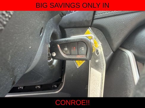 Used 2021 Toyota RAV4 LE AWD/4WD image 18