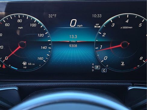 Used 2023 Mercedes-Benz GLB 250 4MATIC image 19