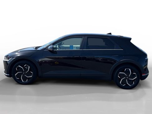 Used 2024 Hyundai Ioniq 5 SEL RWD image 2