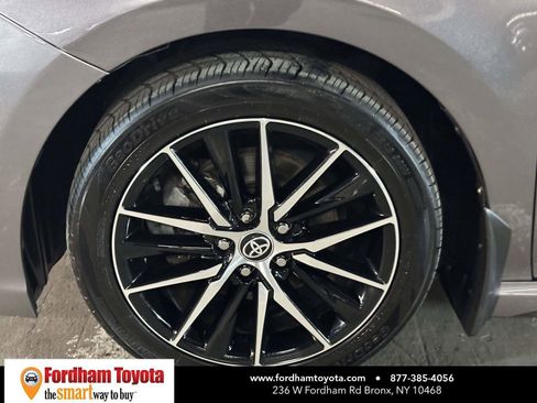 Used 2024 Toyota Camry SE w/ Cold Weather Package image 11