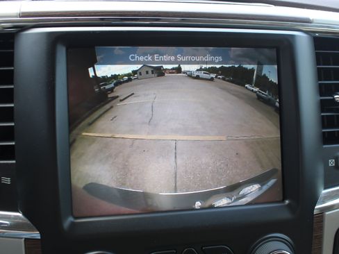 Used 2014 RAM 3500 Laramie w/ Convenience Group RWD image 29