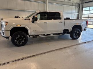 Used 2022 GMC Sierra 3500 Denali video 2