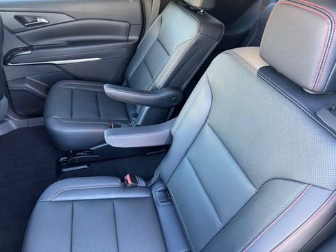New 2026 Chevrolet Traverse Z71 w/ Driver Confidence Package AWD/4WD image 8