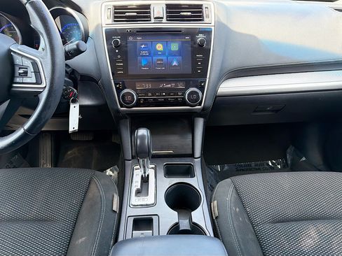 Used 2019 Subaru Outback 2.5i Premium AWD/4WD image 19