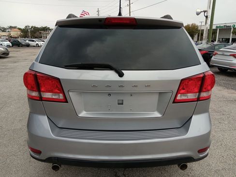 Used 2017 Dodge Journey SXT w/ Comfort/Convenience Group image 6