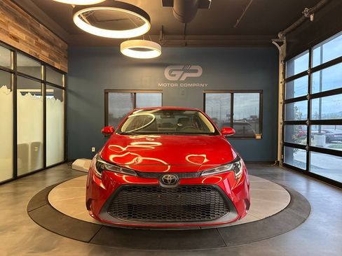 Used 2020 Toyota Corolla LE FWD image 8