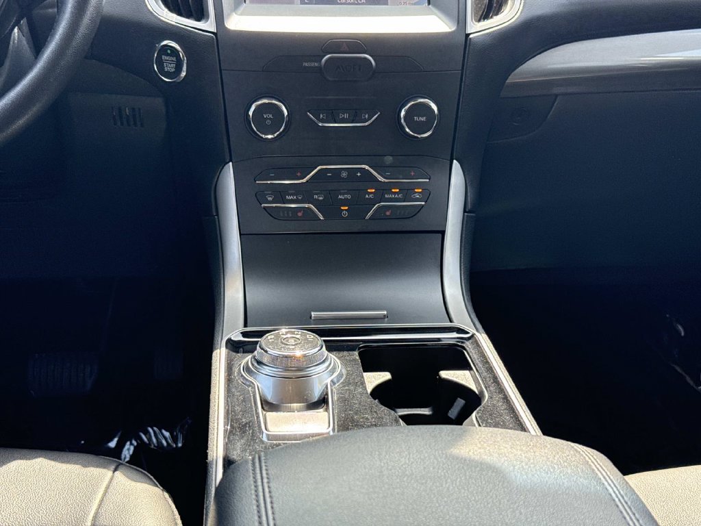 Used 2020 Ford Edge SEL w/ Convenience Package FWD image 20