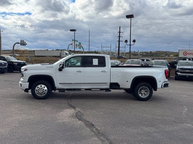 Certified 2026 Chevrolet Silverado 3500 High Country w/ Technology Package AWD/4WD image 2