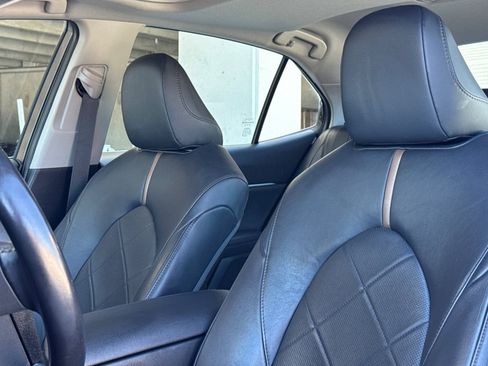 Used 2019 Toyota Camry XLE w/ Driver Assist Package FWD image 27