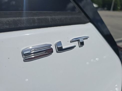 Used 2023 GMC Terrain SLT FWD image 13