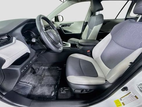 Certified 2023 Toyota RAV4 XLE w/ Convenience Package AWD/4WD image 22
