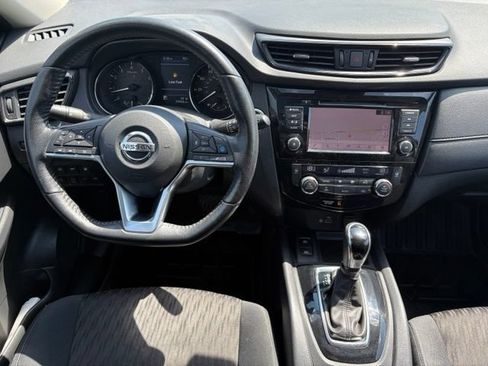 Used 2019 Nissan Rogue S AWD/4WD image 3