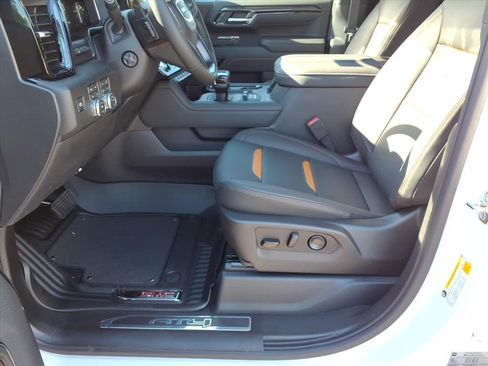 New 2026 GMC Sierra 1500 AT4 w/ AT4 Premium Package AWD/4WD image 12