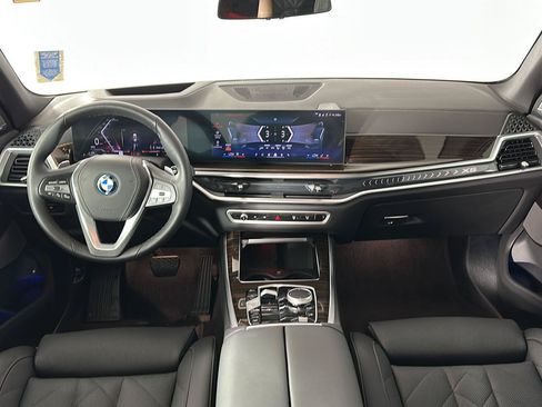 Used 2026 BMW X5 xDrive50e w/ Premium Package AWD/4WD image 2