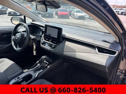 Used 2025 Toyota Corolla LE FWD image 7