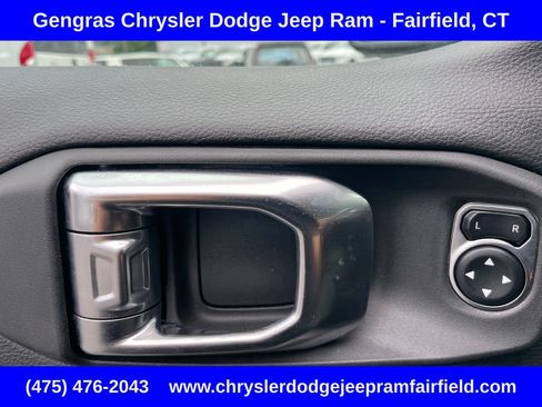 Certified 2025 Jeep Wrangler Unlimited Sahara AWD/4WD image 44