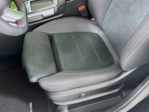 New 2026 Mercedes-Benz GLB 250 GLB 250 image 20