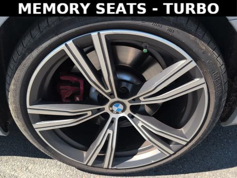 Used 2023 BMW 430i xDrive Coupe w/ M Sport Package AWD/4WD image 8