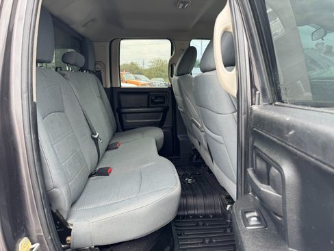 Used 2014 RAM 1500 ST w/ SXT Appearance Group AWD/4WD image 17